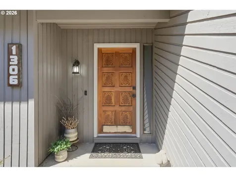 1306 Tamarisk Drive West Linn OR 97068