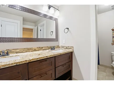 2481 SW 41st Street Gresham OR 97080
