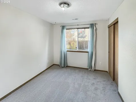 17606 SE 22nd Street Vancouver WA 98683