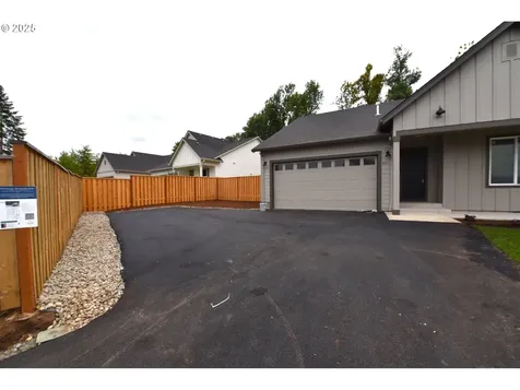 871 Oakleaf Way Silverton OR 97381
