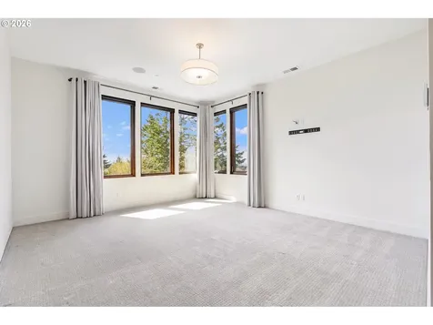 8718 NW Terraceview Court Portland OR 97229