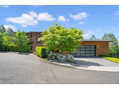 8718 NW Terraceview Court Portland OR 97229