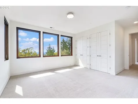 8718 NW Terraceview Court Portland OR 97229