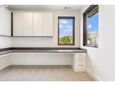 8718 NW Terraceview Court Portland OR 97229
