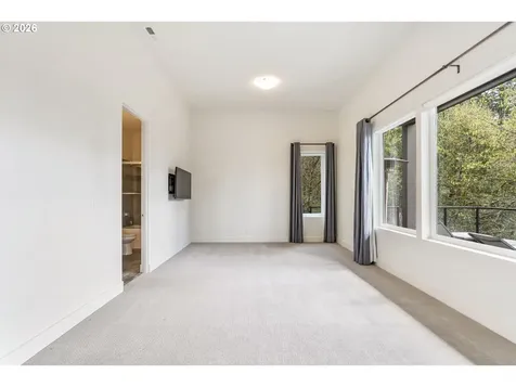 8718 NW Terraceview Court Portland OR 97229