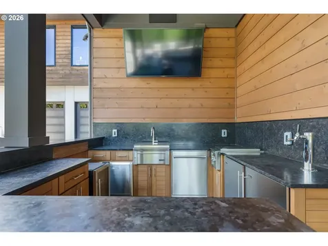 8718 NW Terraceview Court Portland OR 97229