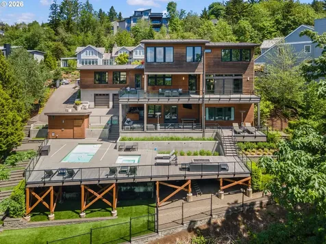 8718 NW Terraceview Court Portland OR 97229