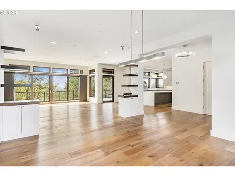 8718 NW Terraceview Court Portland OR 97229