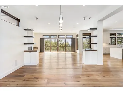 8718 NW Terraceview Court Portland OR 97229
