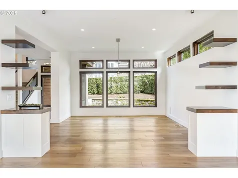 8718 NW Terraceview Court Portland OR 97229