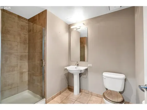922 NW 11th Avenue Portland OR 97209