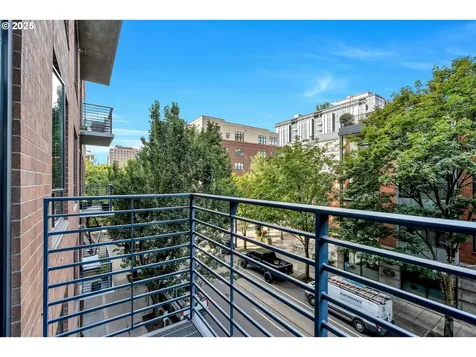 922 NW 11th Avenue Portland OR 97209