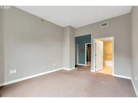 922 NW 11th Avenue Portland OR 97209