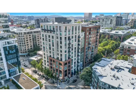 922 NW 11th Avenue Portland OR 97209