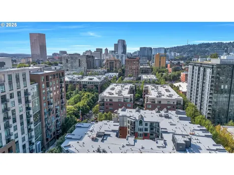 922 NW 11th Avenue Portland OR 97209