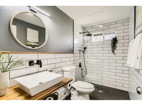 10835 SW 62nd Place Portland OR 97219