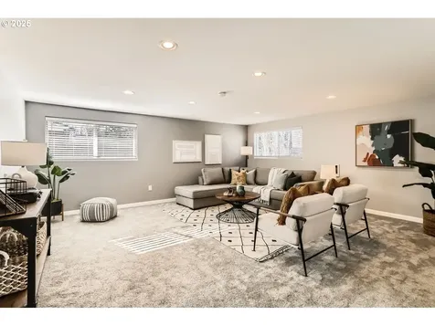 10835 SW 62nd Place Portland OR 97219