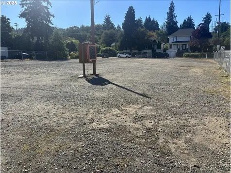7700 SE Stark Street Portland OR 97215