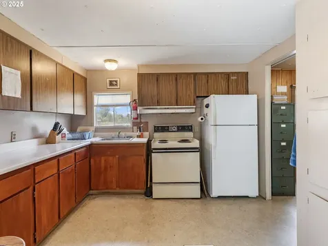 31812 S Highway 213 Molalla OR 97038