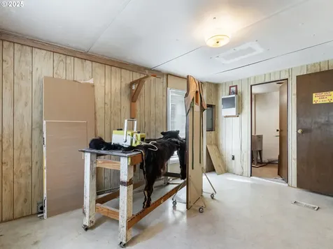 31812 S Highway 213 Molalla OR 97038