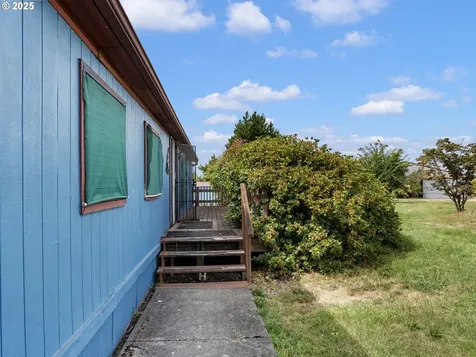 31812 S Highway 213 Molalla OR 97038