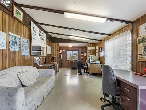 31812 S Highway 213 Molalla OR 97038