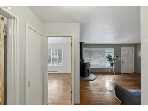 1729 Cottonwood Avenue Coos Bay OR 97420