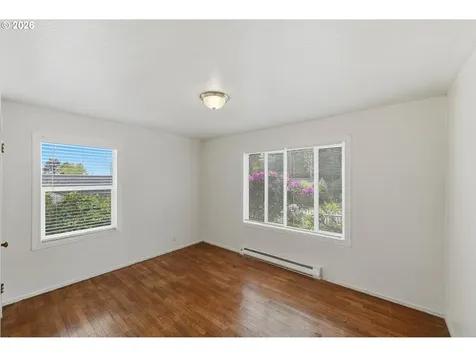 1729 Cottonwood Avenue Coos Bay OR 97420