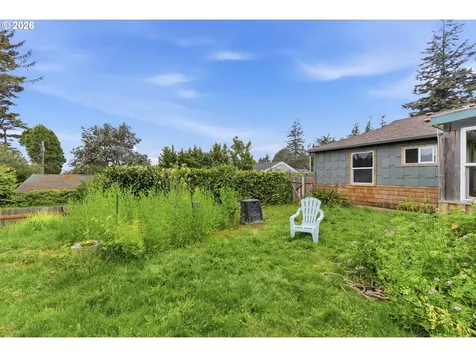 1729 Cottonwood Avenue Coos Bay OR 97420