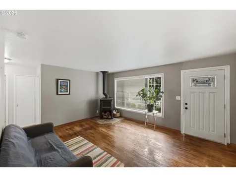 1729 Cottonwood Avenue Coos Bay OR 97420