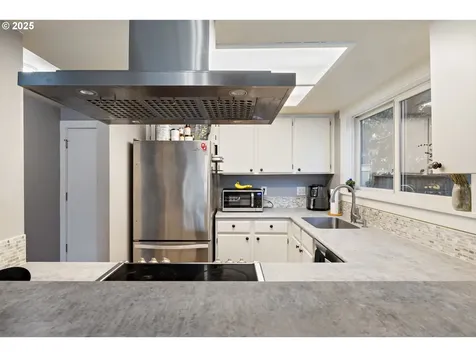 8583 SW Dakota Court Tualatin OR 97062