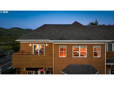 123 S Hemlock Street Cannon Beach OR 97110