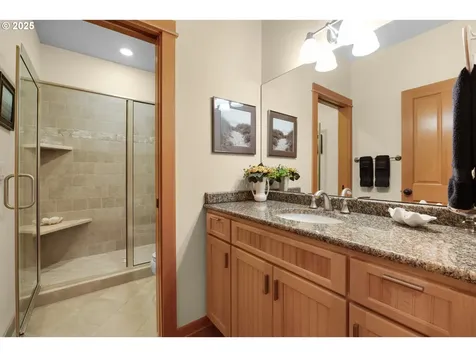 123 S Hemlock Street Cannon Beach OR 97110