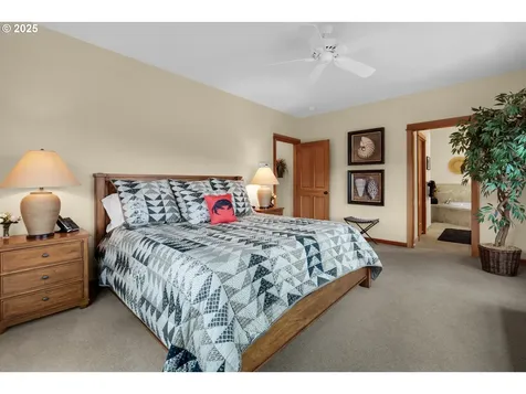 123 S Hemlock Street Cannon Beach OR 97110