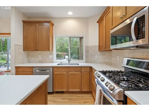3327 SW Arnold Heights Terrace Portland OR 97219