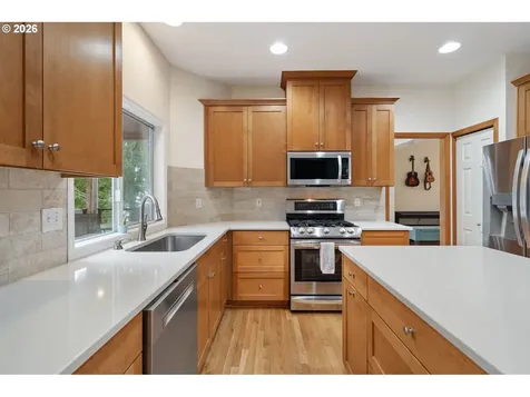3327 SW Arnold Heights Terrace Portland OR 97219