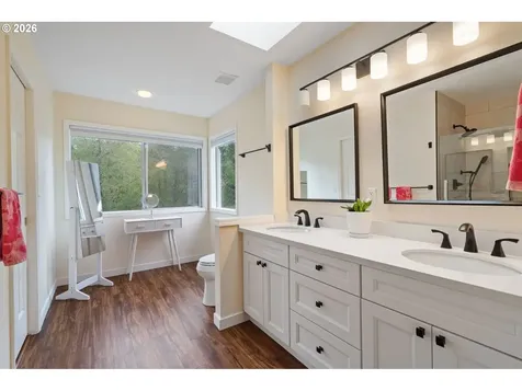 3327 SW Arnold Heights Terrace Portland OR 97219