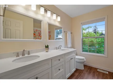 3327 SW Arnold Heights Terrace Portland OR 97219
