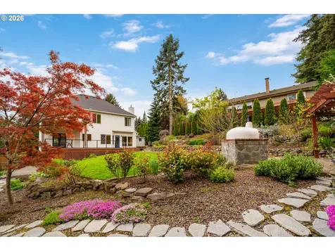 3327 SW Arnold Heights Terrace Portland OR 97219