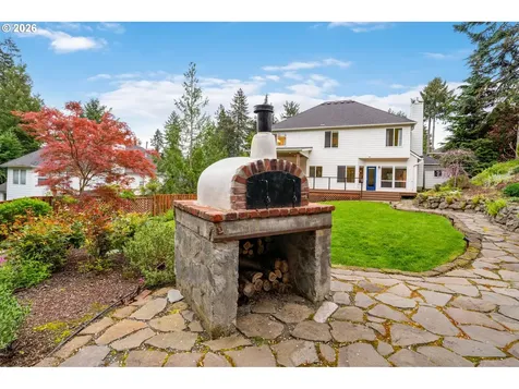 3327 SW Arnold Heights Terrace Portland OR 97219