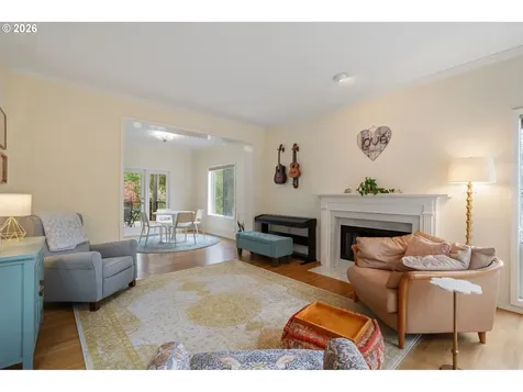 3327 SW Arnold Heights Terrace Portland OR 97219