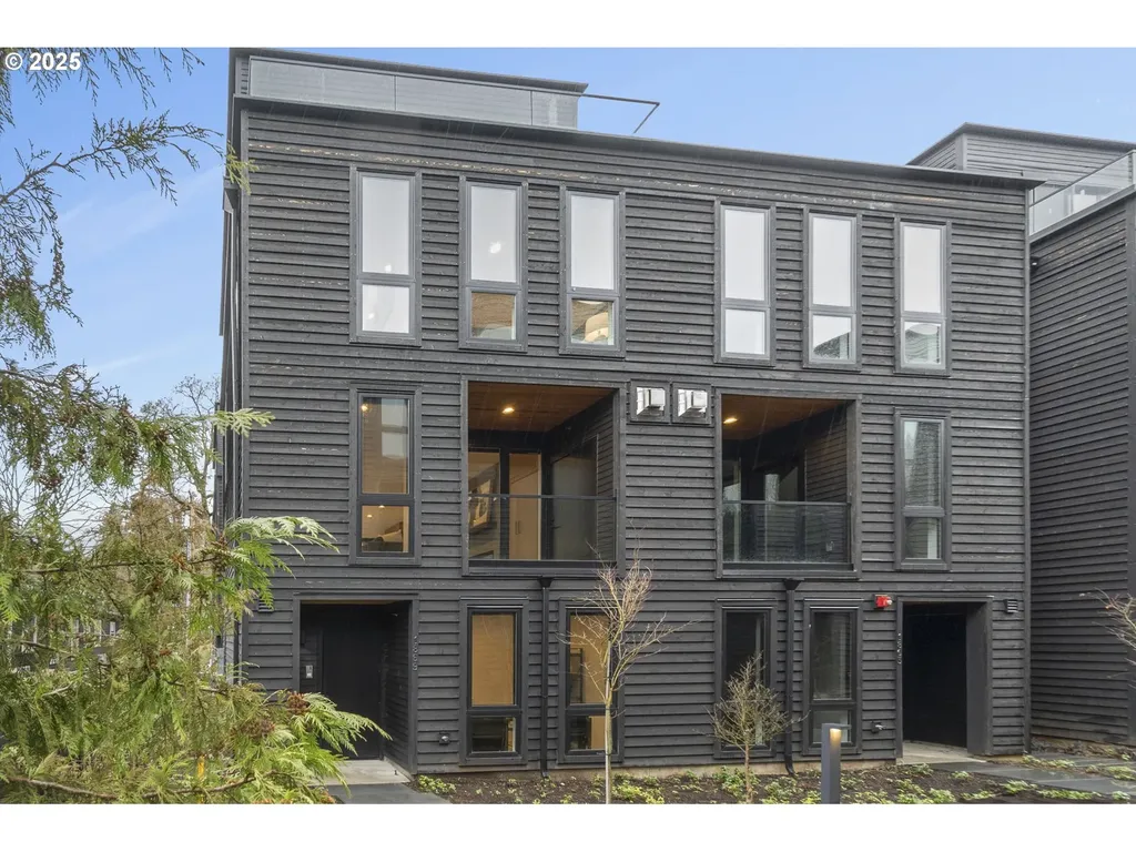 1845 NW 28th Avenue Portland OR 97210