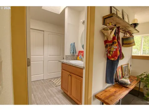 4351 NE 88th Avenue Portland OR 97220
