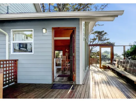 3413 NW Hidden Lake Drive Waldport OR 97394