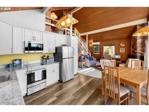3413 NW Hidden Lake Drive Waldport OR 97394
