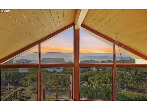 3413 NW Hidden Lake Drive Waldport OR 97394