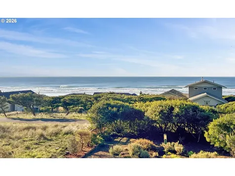 3413 NW Hidden Lake Drive Waldport OR 97394