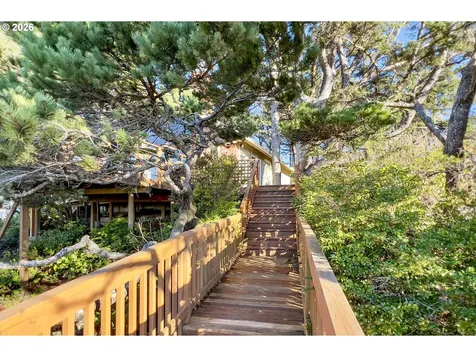 3413 NW Hidden Lake Drive Waldport OR 97394