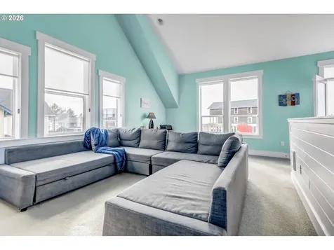 2442 SW Dune Avenue Lincoln City OR 97367