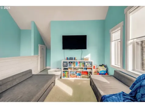 2442 SW Dune Avenue Lincoln City OR 97367